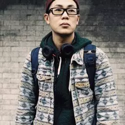 Howie Lee