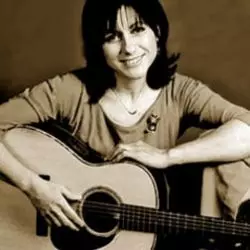 Tish Hinojosa