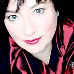 Yvonne Naef
