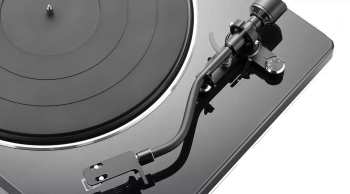 Technologia audio Denon DP-450 Černá