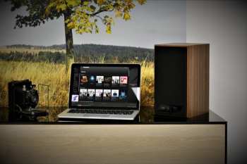 Technologia audio AQ M 25 multimedia Ořech