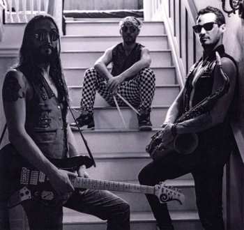 CD Balkun Brothers: 735 Farmington Ave