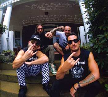 CD Balkun Brothers: 735 Farmington Ave