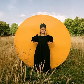 Chloe Foy: Complete Fool