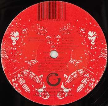 LP Criss Source: Hugs 'n Kisses / Neo Tokio