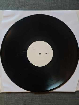 LP Ekrom: Uten Nådigst Formildelse