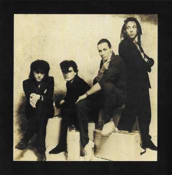 CD Fashion: The Height Of Fashiøn