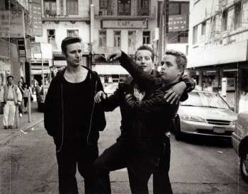 CD Green Day: Warning: