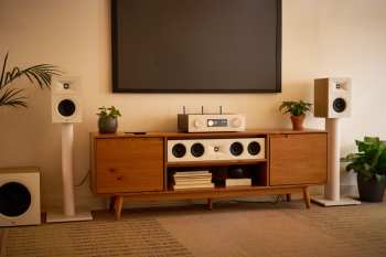 Technologia audio Jbl Stage 200p - Aktivní Subwoofer, 10", 150 W Rms - Bílá