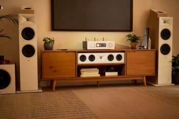 Technologia audio JBL Stage 240H - 2-pásmové Dolby Atmos Modulové Reprosoustavy, 4,5" - Bílá