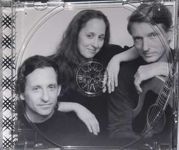 CD Julie Adams: I Don't Mind Walking