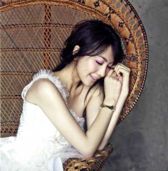 CD 카라: Full Bloom