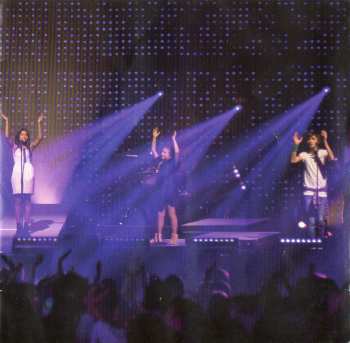CD/DVD/Zestaw pudełkowy Kids United: Le Live DIGI