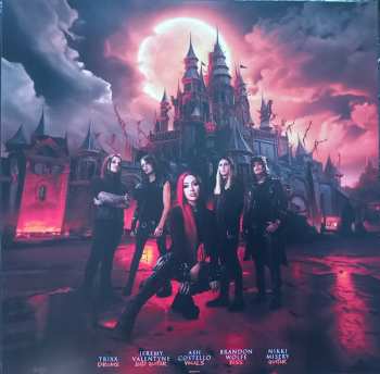 LP New Years Day: Half Black Heart CLR | LTD