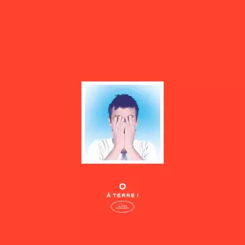 O: À Terre