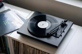 Technologia audio Pro-Ject A1.2 Černá +  Pick It MME