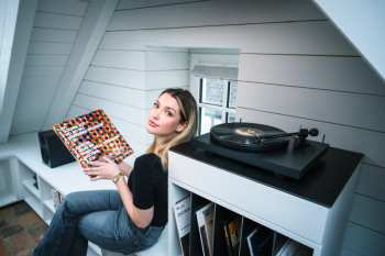 Technologia audio Pro-ject Colourful Audio System E Černá