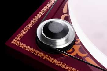 Technologia audio Pro-Ject Essential III + Om10 - Special Edition: George Harrison