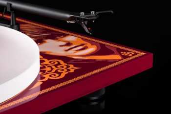 Technologia audio Pro-Ject Essential III + Om10 - Special Edition: George Harrison