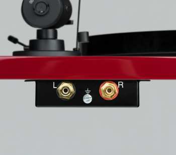 Technologia audio Pro-Ject Essential III SB + OM 10 Red
