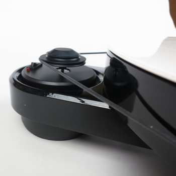 Technologia audio Pro-ject Rpm 1 Carbon Piano + 2m Red