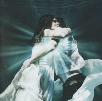 CD/DVD The Amity Affliction: Let The Ocean Take Me DLX