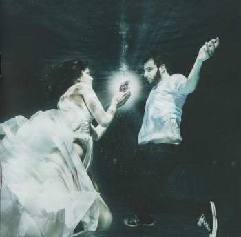 CD/DVD The Amity Affliction: Let The Ocean Take Me DLX