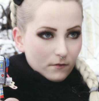 CD The Girl & The Robot: The Beauty Of Decay DIGI