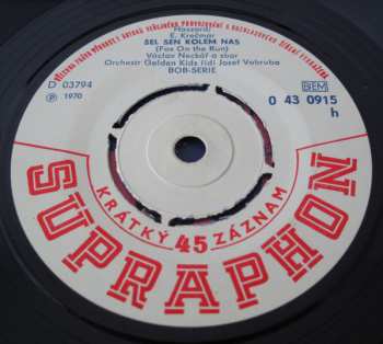 SP Václav Neckář: Mrs. Robinson / Šel Sen Kolem Nás (Fox On The Run)
