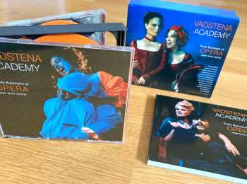 4CD/Zestaw pudełkowy Vadstena-Akademien: Forty Summers Of Opera = Opera Under 40 Somrar