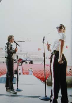 2CD/DVD/Zestaw pudełkowy Various: Amiche In Arena DLX