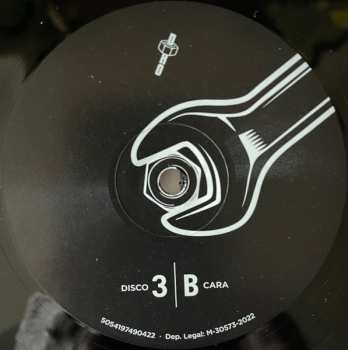 4LP/4CD/Zestaw pudełkowy Various: DRO 40 Aniversario - ...Y El Futuro Sigue Caminando Un Paso Por Detrás De Nosotros DLX | LTD