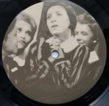 LP Various: Pillows & Prayers (Cherry Red 1982 – 1983) CLR