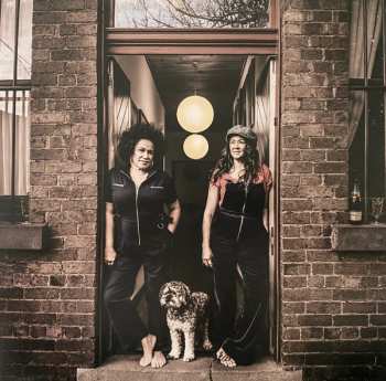 Album Vika & Linda: Sunday (The Gospel According To Iso)