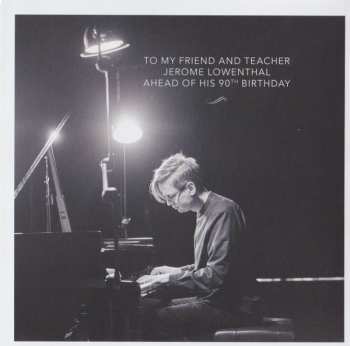 CD Víkingur Ólafsson: Mozart & Contemporaries